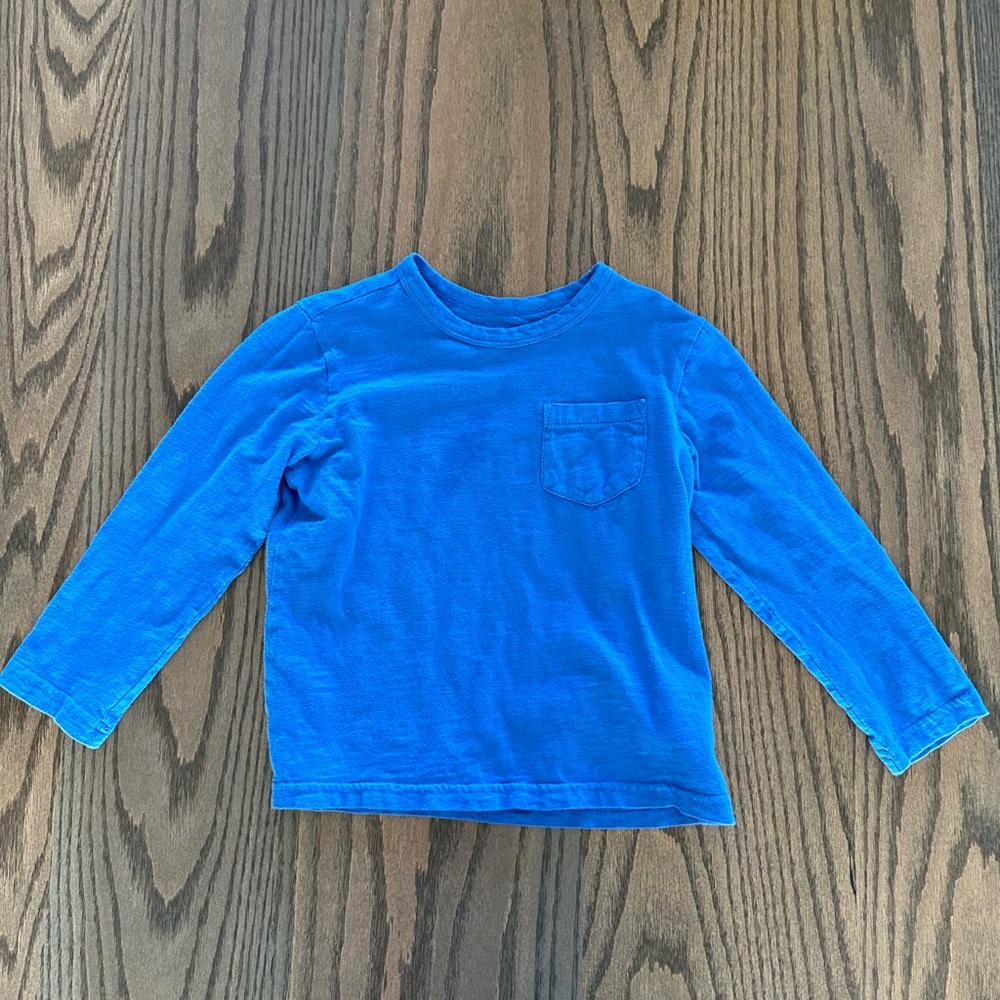 Primary pocket tee size 4 blue